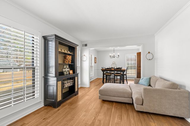 7271 MIMOSA DR, Germantown, TN 38138