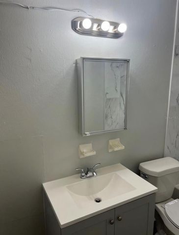 1601 E MARKS DRIVE, Tampa, FL 33604