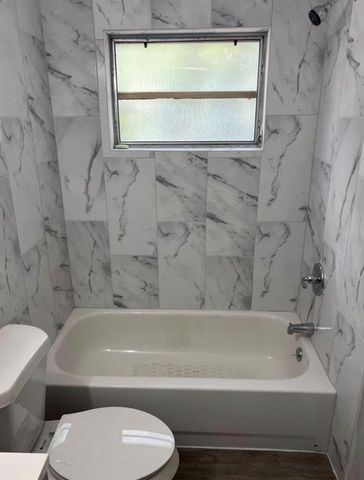 1601 E MARKS DRIVE, Tampa, FL 33604