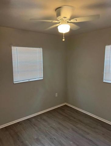 1601 E MARKS DRIVE, Tampa, FL 33604