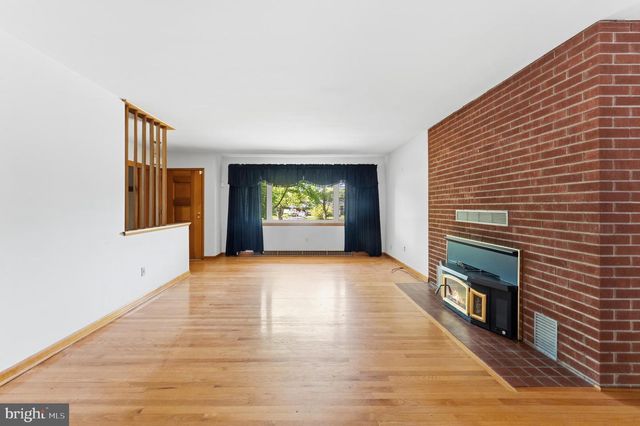 12590 SUB STATION RD, Waldorf, MD 20601