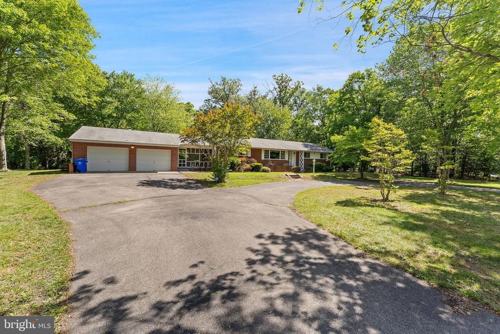 12590 SUB STATION RD, Waldorf, MD 20601