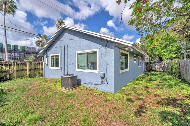 515 NE 11th St, Fort Lauderdale, FL 33304