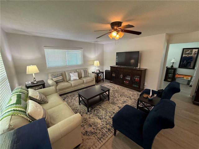 1625 1st Street, Vero Beach, FL 32962