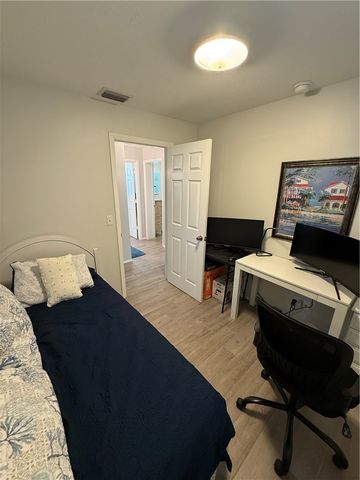 1625 1st Street, Vero Beach, FL 32962