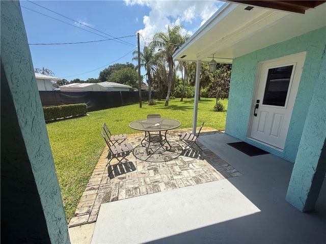 1625 1st Street, Vero Beach, FL 32962