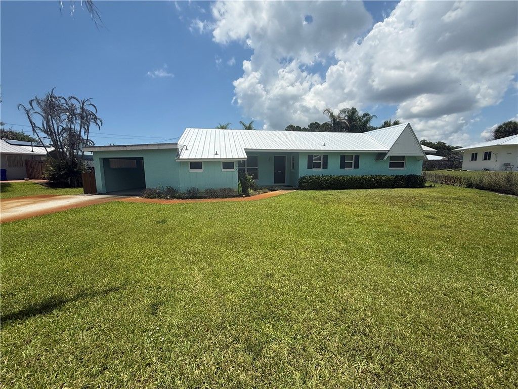 1625 1st Street, Vero Beach, FL 32962