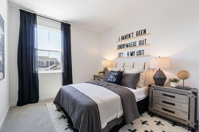 408 Vanderbilt Drive, Lemoore, CA 93245