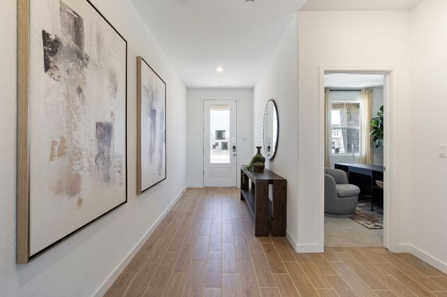 408 Vanderbilt Drive, Lemoore, CA 93245