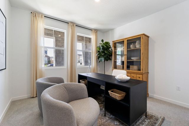 408 Vanderbilt Drive, Lemoore, CA 93245