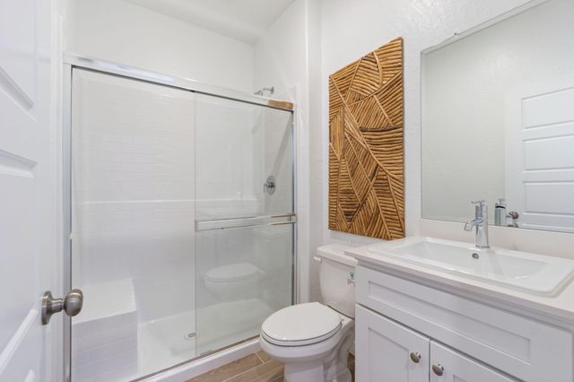 408 Vanderbilt Drive, Lemoore, CA 93245