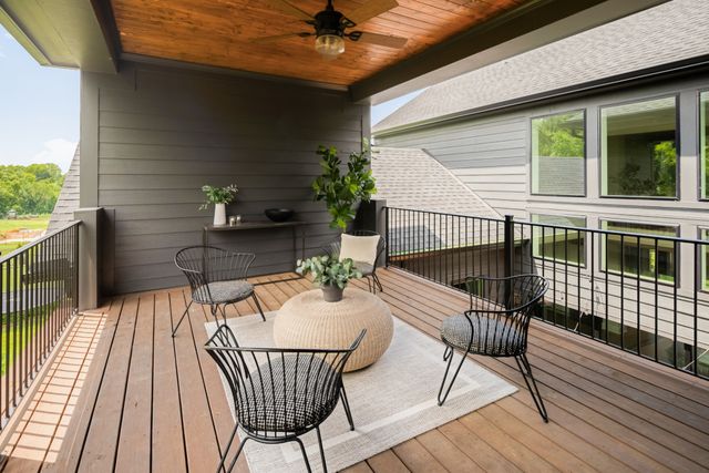 3392 Sarah Bee Ln, Thompsons Station, TN 37179