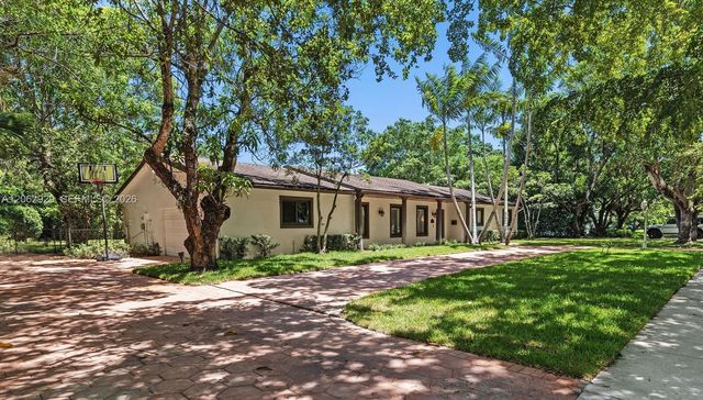 15221 SW 82nd Avenue, Palmetto Bay, FL 33157