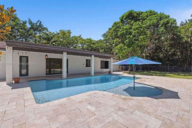 15221 SW 82nd Avenue, Palmetto Bay, FL 33157
