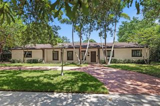 15221 SW 82nd Avenue, Palmetto Bay, FL 33157