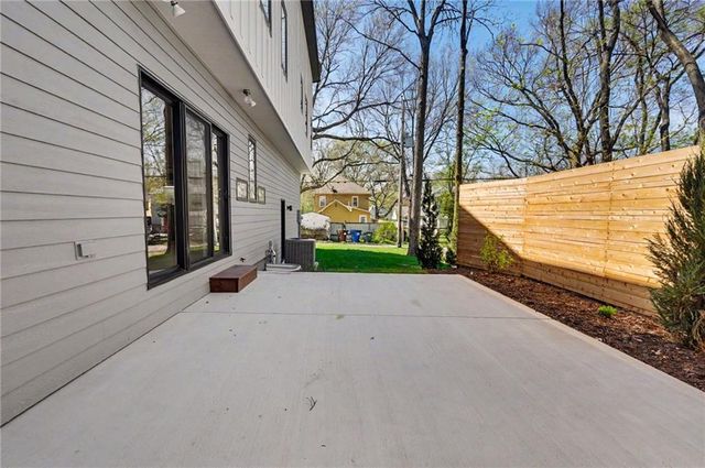 1111 New Jersey Street, Lawrence, KS 66044