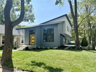 1111 New Jersey Street, Lawrence, KS 66044
