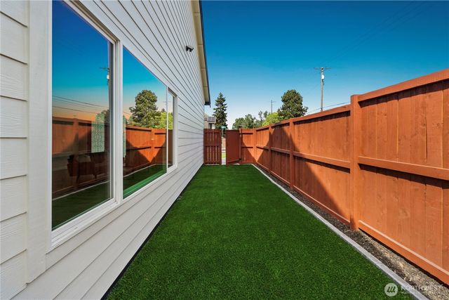 1430 E 60th Street, Tacoma, WA 98404