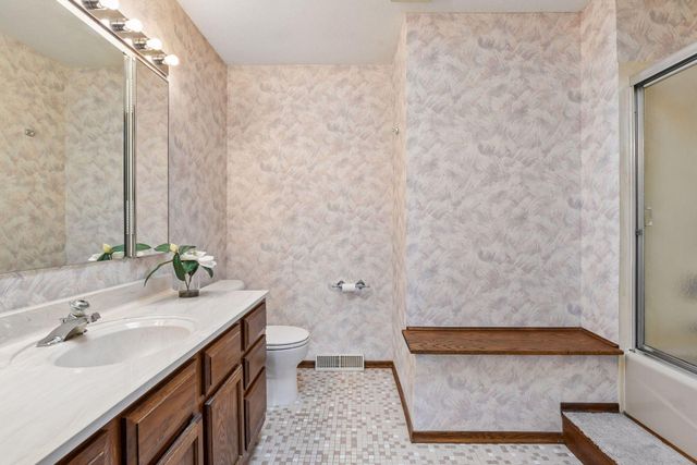 10001 Beard Avenue S, Bloomington, MN 55431