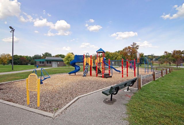 10001 Beard Avenue S, Bloomington, MN 55431