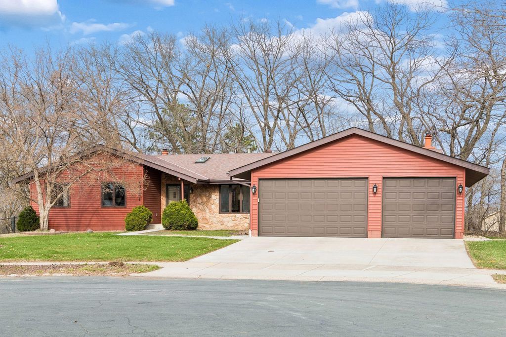 10001 Beard Avenue S, Bloomington, MN 55431