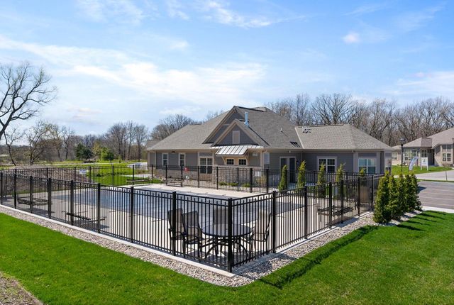 S99W13660 Jay DRIVE #15-46, Muskego, WI 53150