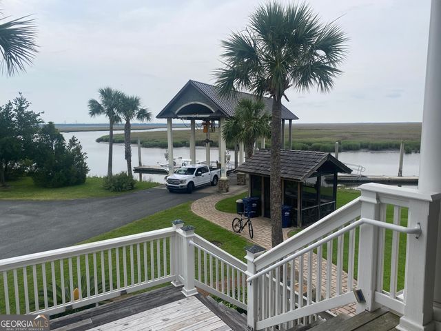 24 Bitter End Court, Waverly, GA 31565