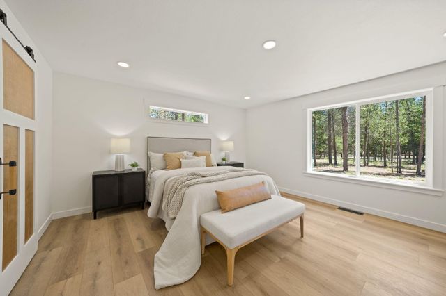 15955 Mountain View Lane, La Pine, OR 97739