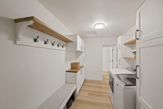 15955 Mountain View Lane, La Pine, OR 97739