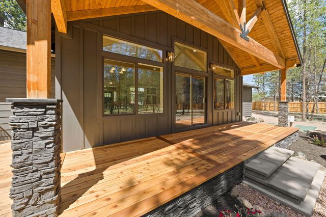 15955 Mountain View Lane, La Pine, OR 97739