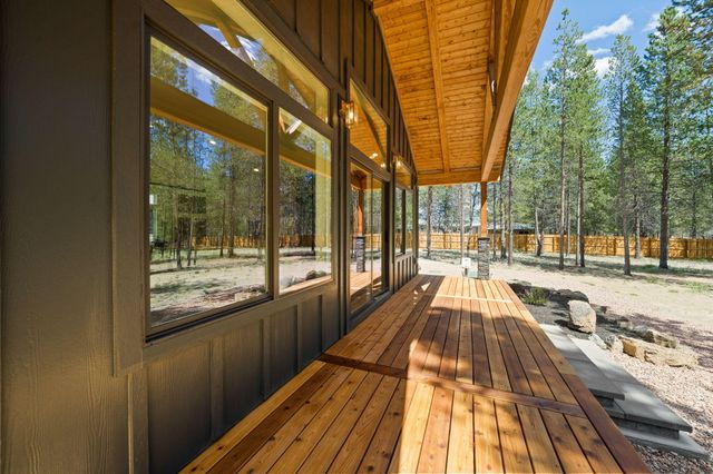 15955 Mountain View Lane, La Pine, OR 97739