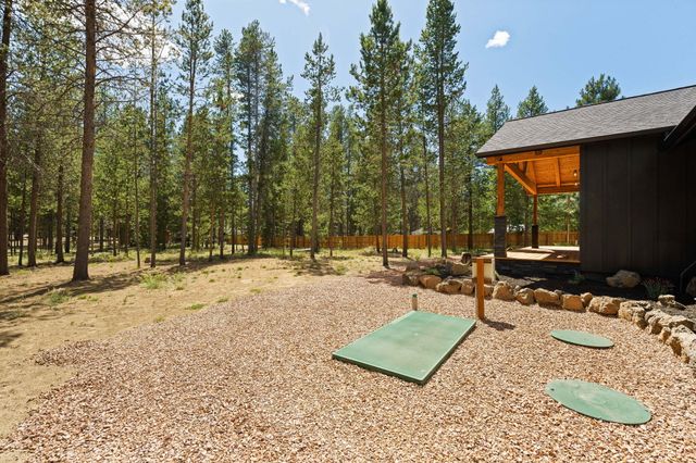 15955 Mountain View Lane, La Pine, OR 97739