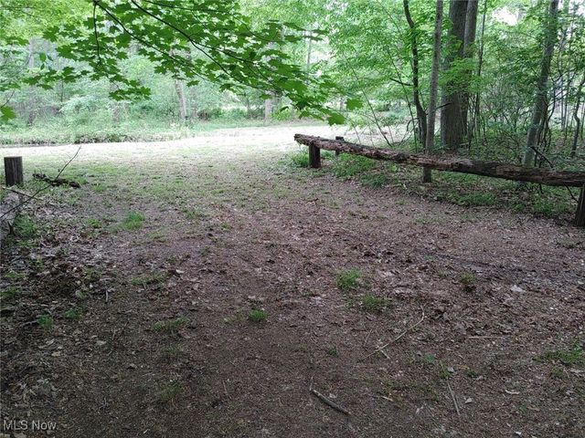 2675 Seifert Lewis Road, Hubbard, OH 44425