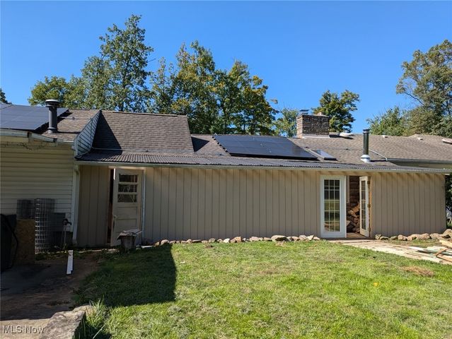 2675 Seifert Lewis Road, Hubbard, OH 44425