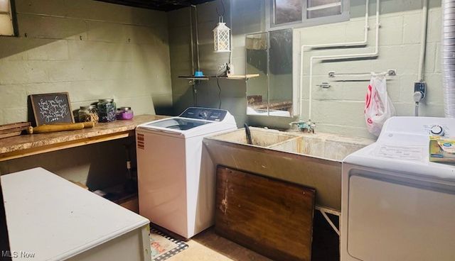 2675 Seifert Lewis Road, Hubbard, OH 44425