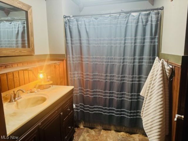 2675 Seifert Lewis Road, Hubbard, OH 44425