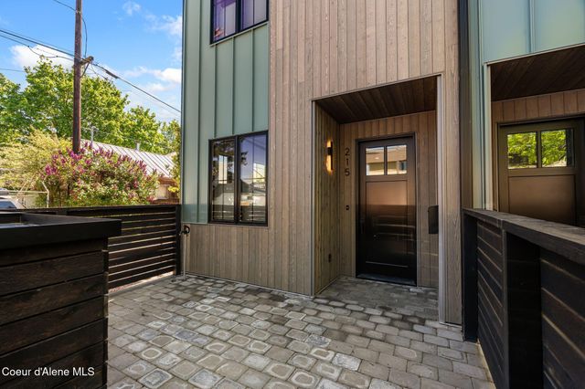 215 W Lake St, Sandpoint, ID 83864