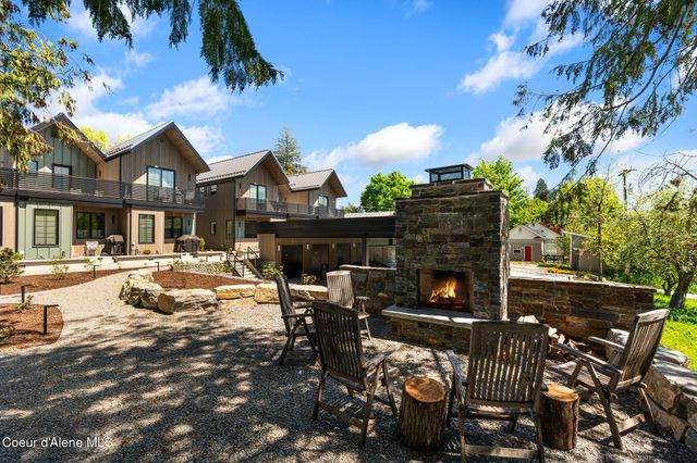 215 W Lake St, Sandpoint, ID 83864