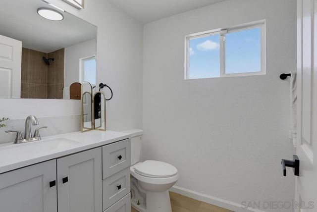 5374 Bonita Dr, San Diego, CA 92114