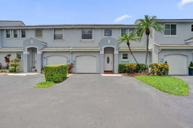 4737 Grapevine Way, Davie, FL 33331