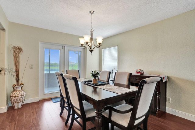 4737 Grapevine Way, Davie, FL 33331