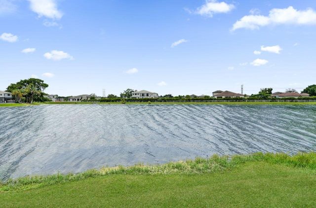 4737 Grapevine Way, Davie, FL 33331