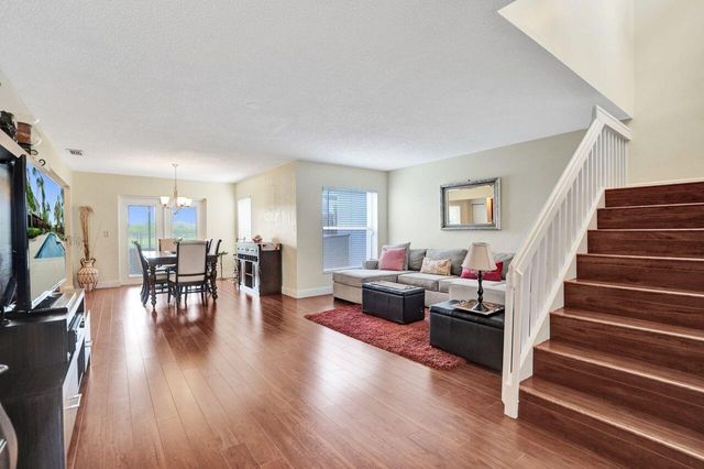4737 Grapevine Way, Davie, FL 33331