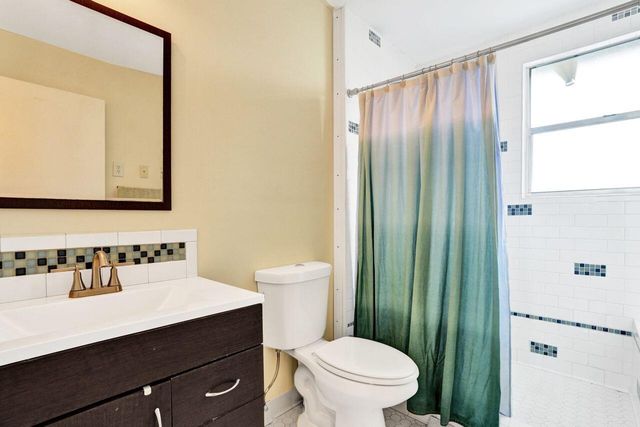 4737 Grapevine Way, Davie, FL 33331