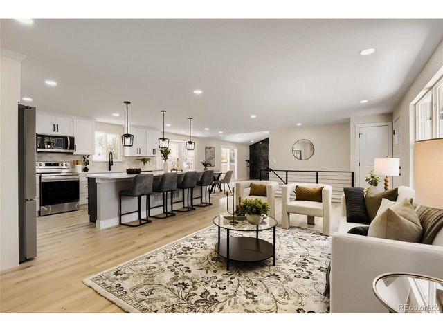 3158 S Dayton Ct, Denver, CO 80231