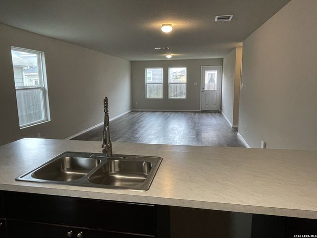 8507 Amistad Cove, Converse, TX 78109