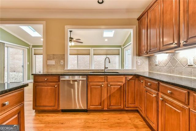 5155 Harbury Lane, Suwanee, GA 30024
