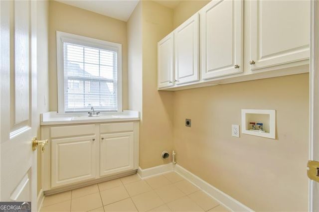 5155 Harbury Lane, Suwanee, GA 30024