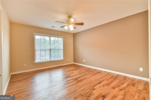 5155 Harbury Lane, Suwanee, GA 30024