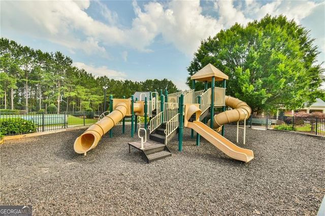 5155 Harbury Lane, Suwanee, GA 30024